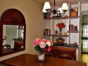 Carabeo Apartment *